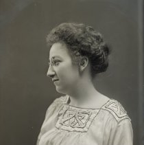 Elsie Paine, 1911