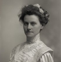 Mathilda Wolter, 1910 wedding