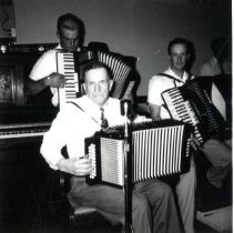 Accordion players & Vern Steffel