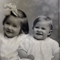 Alberta & Marjorie Tucker, 1911