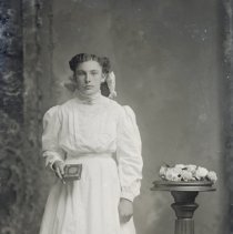 Nelda Witthus confirmation, 1910