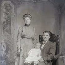 August Yager Family, 1911