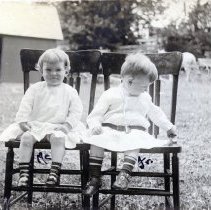 Georgia Hoodecheck (L), Frank Zeleny Jr. (R)