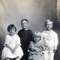 Mae Hoodecheck, Dubby Chancellor, Ellen "Belle" Miller, Roland Mattsfield