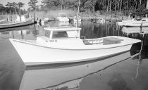 26' deadrise workboat built by Bill Rollins