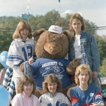Pam Gravely, Cheri Taulbee, Chrissy Turner, Joy Grigsby, Trish Turner