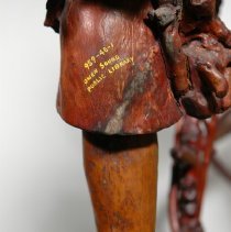 Rear/Side view of Li's left leg