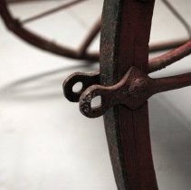 Sleigh - left side front hitch