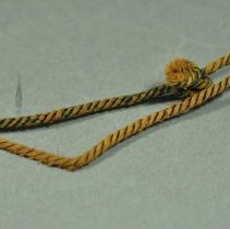 Close-up of double cord used on the case