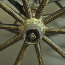 Carriage, Baby -  Rear right wheel hub