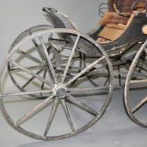 Carriage, Baby - Front left wheel