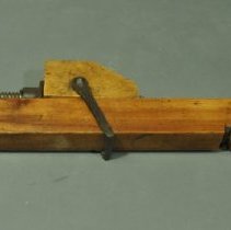 Clamp - Metal Twist Knob - wooden Base