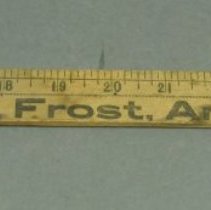 Yardstick Middle Front- Hardware. Frost. American
