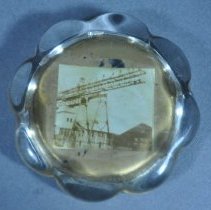 Circle Paperweight picture in Centre