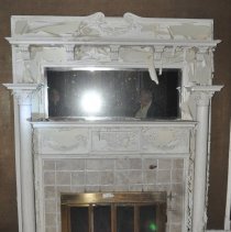 Mantel in situ in Branningham Grove in October 2016