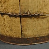 Detail of bottom metal rim and wire