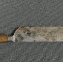 Close up under side view of (a)