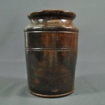 Right side view of jar (a)