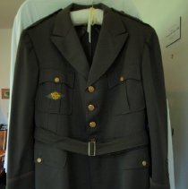 WW II Army officer's uniform jacket
