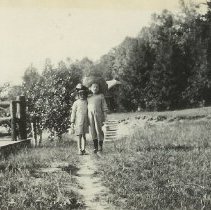 Barbara and Carolyn Trueblood