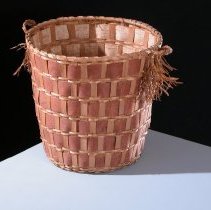 Waste basket