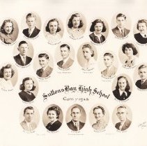 Senior Class Suttons Bay 1942