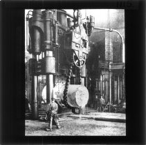 Stålbloks udsmending under damphammer