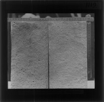 Bindeflade af 2 cementmørtel bjælker