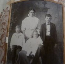 Ray, Nellie, Charles & Lena