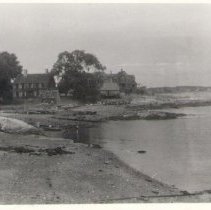 shoreline at end of Becker Lane, with view of Becker/Bush house
