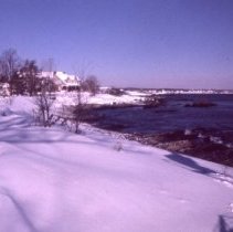 Kelp Rock in winter (2 photos)