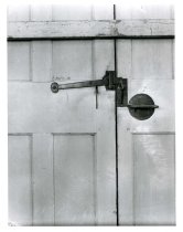 door and latch