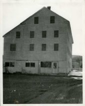 Hancock - East Side, Laundry and Machine Shop