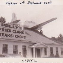 Polly's Restaurant with the plane on the roof