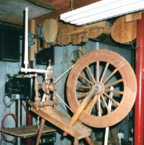 Photo of Shaker Spinning Wheel restored by George Downey