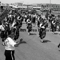 Shriners in kilts @ Parade