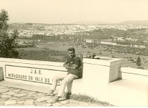 Thomas Elliott Campbell's driver Gunter in Europe