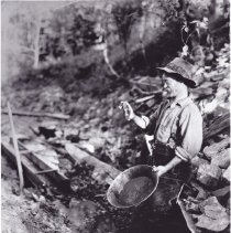 Potato Creek Johnny with Nugget, 1931