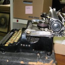 Typewriter, Manual