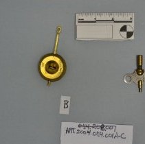 Art.2004.084.001a-c (2)