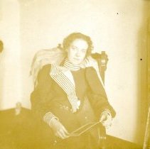 Lose photograph 3 found between pages 26 and 27