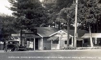 Coughlins Midway Bathing Beach, Henry Segar, Prop. 4 Miles North of Port Henry, N.Y. 813.