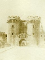 100: Chause Gate, Verdun.