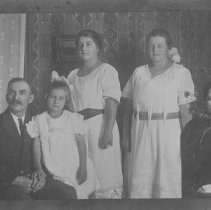 Bill, Mary, Bess, Margaret , and Ada Tyson
