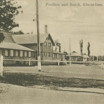 Pavilion and beach, Kincardine, Ontario, postcard front