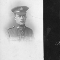 A992.020.001 Page 01b Roy Eidt Photo Album -