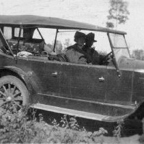 A992.020.001 Page 09e Roy Eidt Photo Album