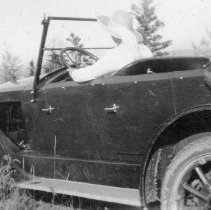 A992.020.001 Page 09i Roy Eidt Photo Album