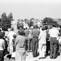 K67-26-06 Ceremony unveiling Duke of Edinburgh Award hikers' names on cairn