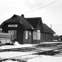 K-71-01-13 - Tara Railway Station